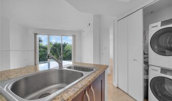 19900 E Country Club Dr 308, Aventura, FL 33180