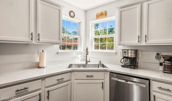 2101 Wilson Dr, Beaufort, SC 29902