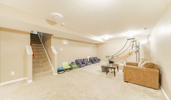 5825 Somerset Blvd E, Bargersville, IN 46106