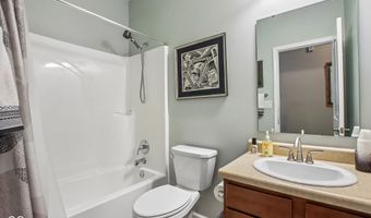 425 Dylan Dr, Avon, IN 46123