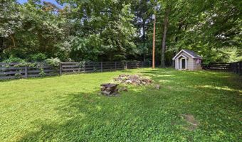 1007 Evergreen Rd, Anchorage, KY 40223