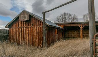 297 Big Timber Loop Rd, Big Timber, MT 59011