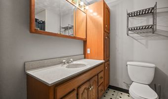 1045 Columbus Cir N, Ashland, OH 44805