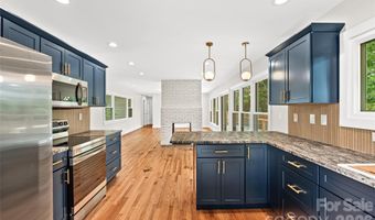 155 Oak Ter, Arden, NC 28704