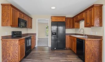 717 S 5th St, Atchison, KS 66002