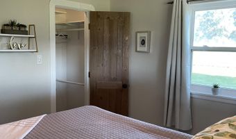 1600 W BOSQUE Loop, Bosque Farms, NM 87068