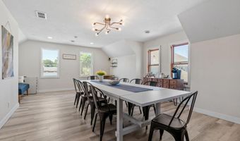 623 E Main St, Anoka, MN 55303
