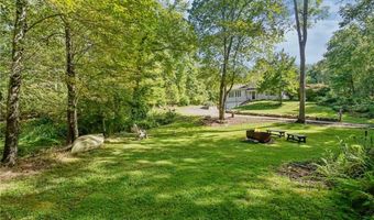 532 Lewis Farm Rd, Coventry, RI 02827