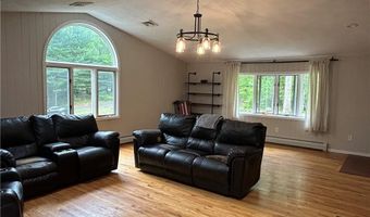 42 Ledge Rd, Coventry, RI 02816