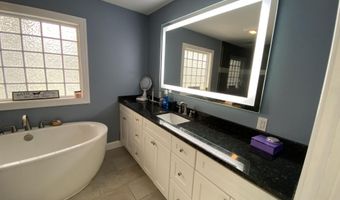 247 Shore Dr, Salter Path, NC 28575