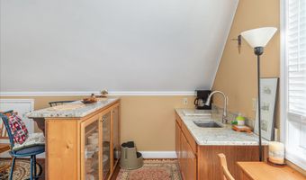 38 STRUDEL Ct, Basye, VA 22810