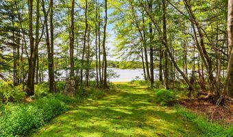 141 EMBILL Dr, Blakeslee, PA 18610