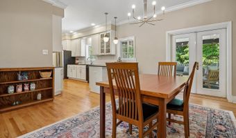 3536 N DICKERSON St, Arlington, VA 22207