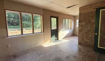 498 Town Line Rd, Bennington, VT 05201
