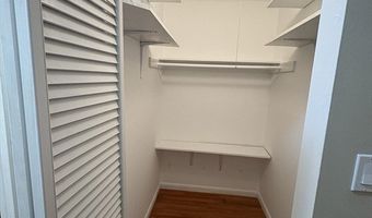 10 Longwood Dr 5, Andover, MA 01810