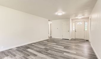 16305 SE STERLING Cir, Milwaukie, OR 97267