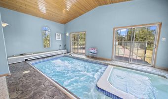 17832 Windsor Ln, Anderson, CA 96007