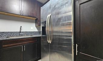 796 Isenberg St 16A, Honolulu, HI 96826