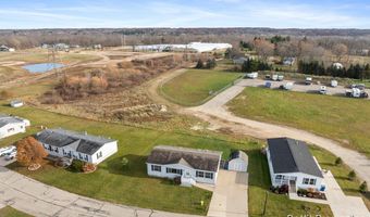 11734 Danton Dr, Allendale, MI 49401