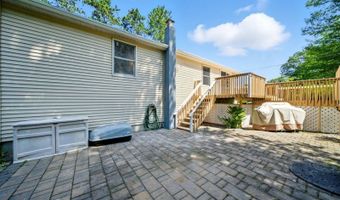 30 Lakeshore Dr, Alloway, NJ 07422