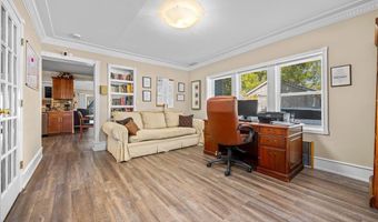 625 N Shore Rd, Absecon, NJ 08201