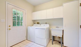 6212 MASSACHUSETTS Ave, Bethesda, MD 20816