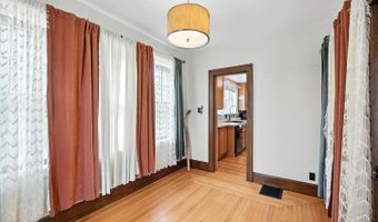 3191 Glenmore Ave, Cincinnati, OH 45211