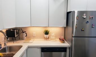 3101 N Country Club Dr 101, Aventura, FL 33180