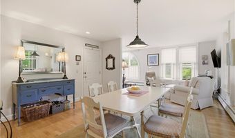 158 Narragansett Ave I, Newport, RI 02840