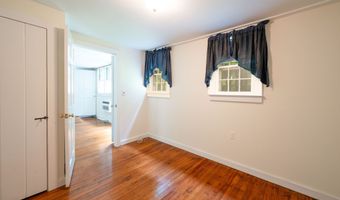 117 Long Meadow Hill Rd, Brookfield, CT 06804