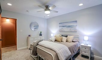 17 Point Ln, Arcadia, IN 46030