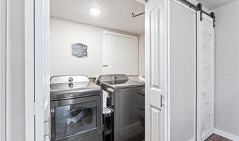 3 Wyre Ln, Bella Vista, AR 72714