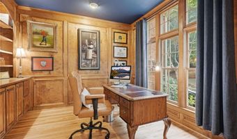 5050 Southlake Dr, Alpharetta, GA 30005