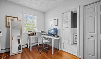 10 Denver Ave, Cranston, RI 02905