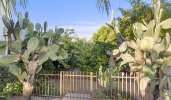 8944 E LAZYWOOD Pl, Carefree, AZ 85377