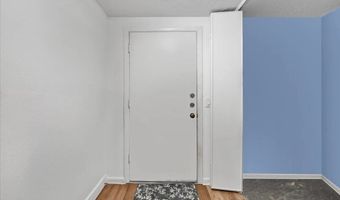 2340 Caringa Way E, Carlsbad, CA 92009
