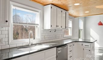 2 Worley Pl, Asheville, NC 28806