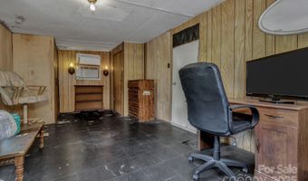 102 Edgewood Rd S, Asheville, NC 28803