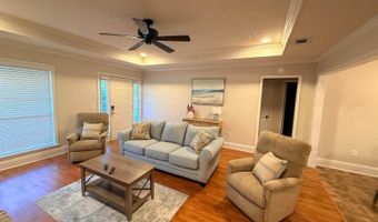 120 Oak Grove Dr, Brandon, MS 39047