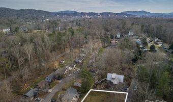 26 Hibriten Dr, Asheville, NC 28801