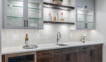 809 N KENMORE St, Arlington, VA 22201