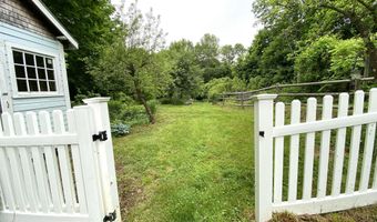 199 Main St, Belfast, ME 04915