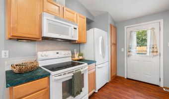 4590 SW Savannah Pl, Beaverton, OR 97078