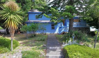 860 JODEE Ln, Brookings, OR 97415