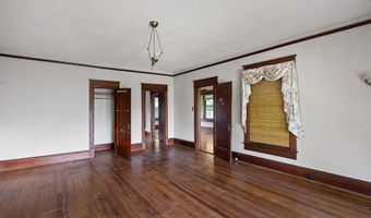 308 W Main St, Atkins, AR 72823