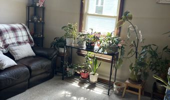 11 Stone St, Danbury, CT 06810