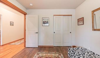 2354 NW Summerhill Dr, Bend, OR 97703