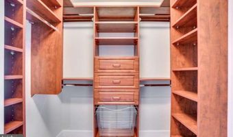 3650 S GLEBE Rd 244, Arlington, VA 22202