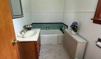 1388 Midline Rd, Amsterdam, NY 12010