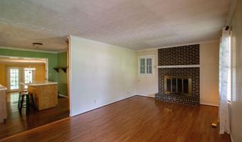 359 BYNUM ACRES Dr, Anniston, AL 36201